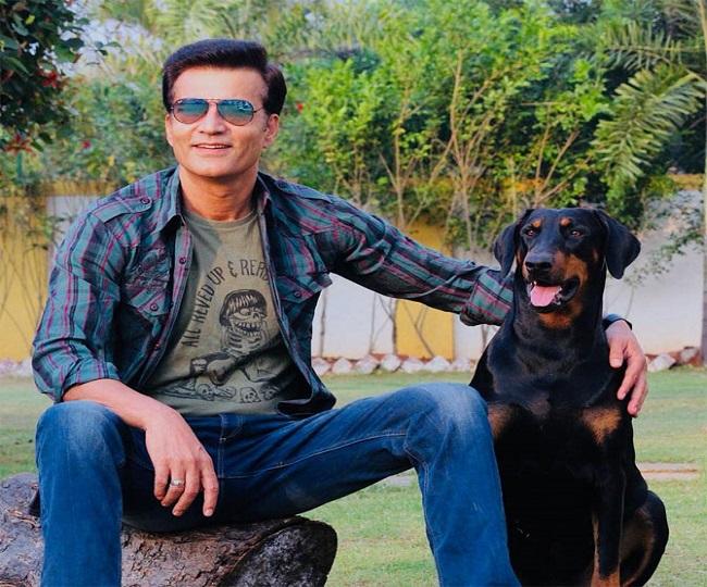 Narendra Jha: The popular Bollywood and Television actor passed away on March 14, 2018, after suffering a cardiac arrest. He was 55. Jha is known for his roles in Bollywood films like Haider, Mohenjo Daro, Raees, Kaabil and others.